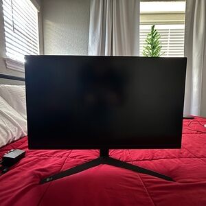 LG ultra gear gaming monitor 26’